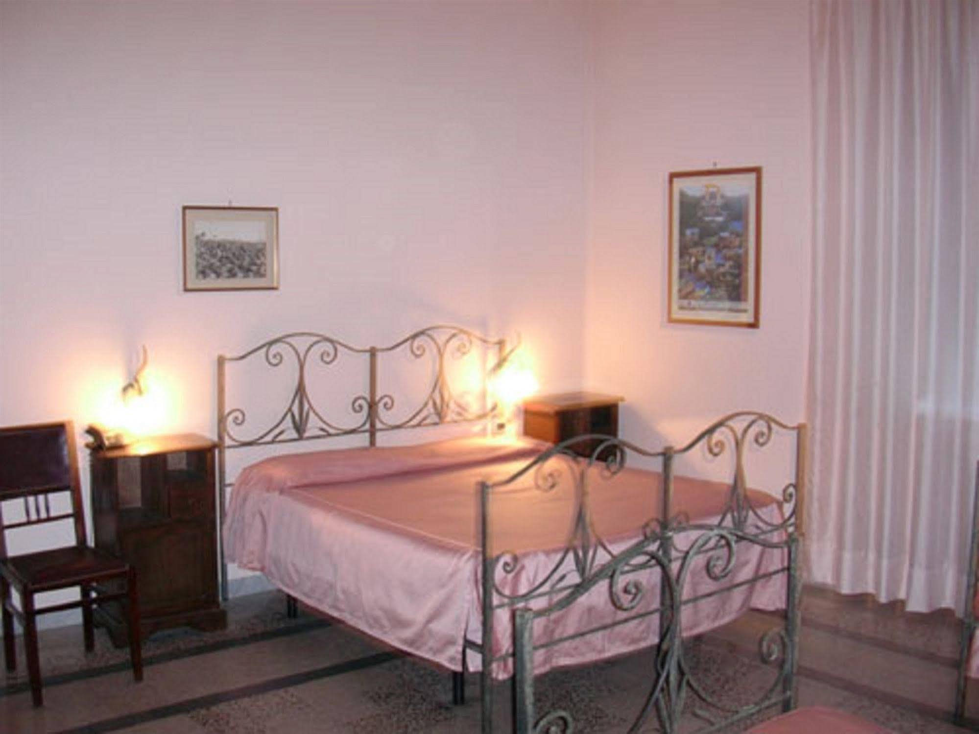 Albergo Bellavista Latina Exterior foto